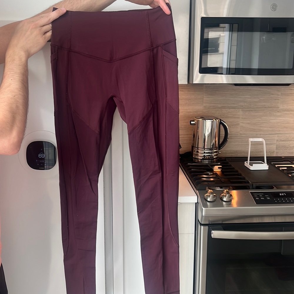 Lulu Speed Tight, Size 8, Great Condition